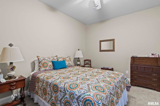 2216 Charlack Avenue, Springfield, IL 62704