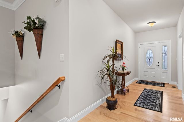 2216 Charlack Avenue, Springfield, IL 62704