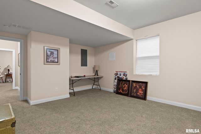 2216 Charlack Avenue, Springfield, IL 62704