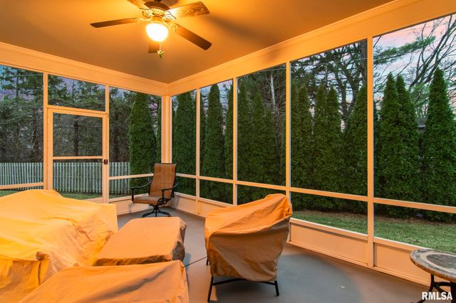 2216 Charlack Avenue, Springfield, IL 62704