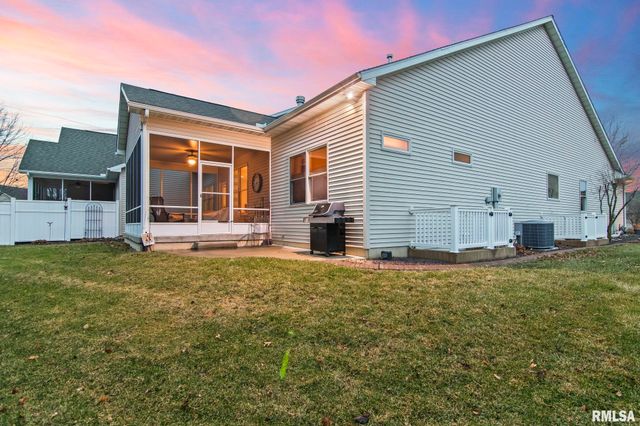 2216 Charlack Avenue, Springfield, IL 62704