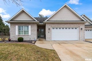 2216 Charlack Avenue, Springfield, IL 62704