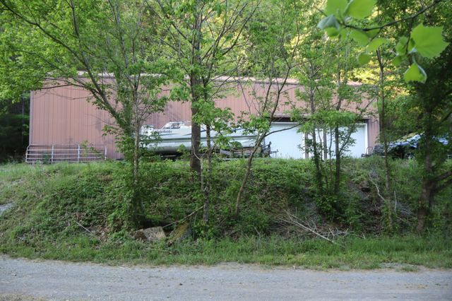 341 Pumpkin Hollow Rd, Liberty, TN 37095