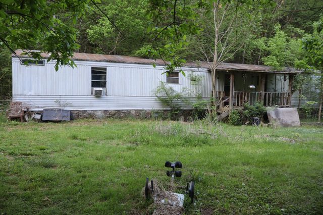 341 Pumpkin Hollow Rd, Liberty, TN 37095