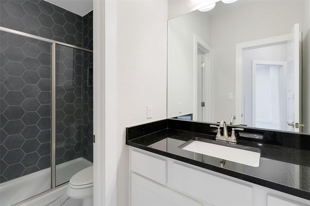 532 Great Lawn BND, Liberty Hill, TX 78642