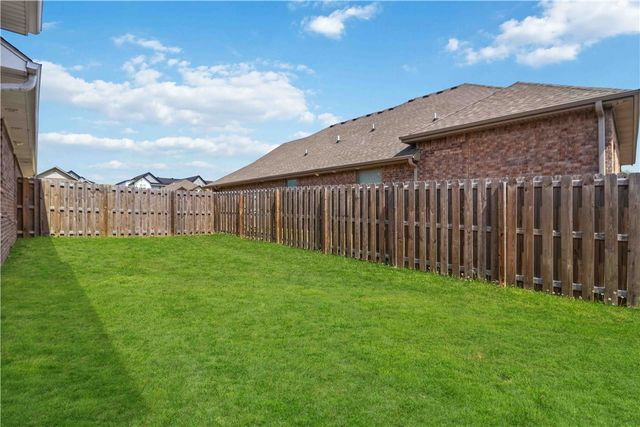 309 Fox Circle, Pea Ridge, AR 72751