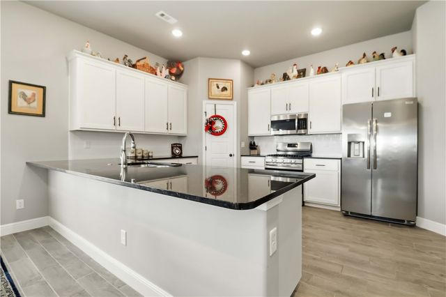 309 Fox Circle, Pea Ridge, AR 72751
