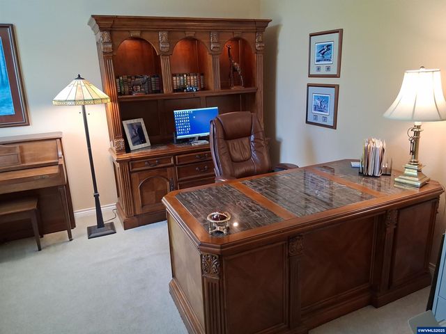 1534 Gearhart Av NW, Salem, OR 97304