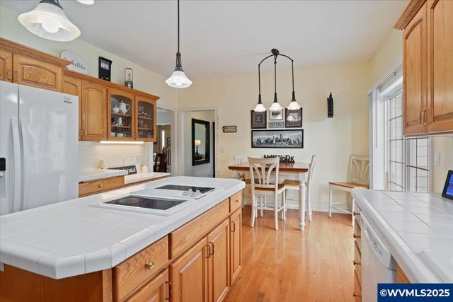 1534 Gearhart Av NW, Salem, OR 97304