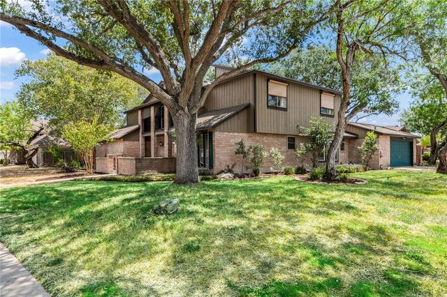 6202 Lost Creek Dr, Corpus Christi, TX 78413