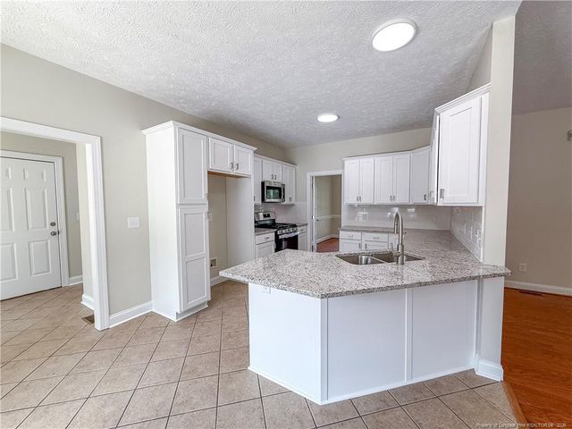 1513 Four Wood Drive, Fayetteville, NC 28312