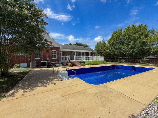 1513 Four Wood Drive, Fayetteville, NC 28312