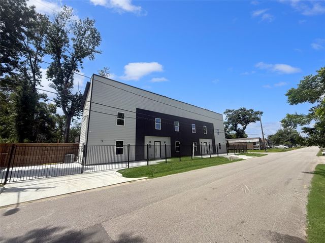 1719 Esther Street AB, Houston, TX 77088