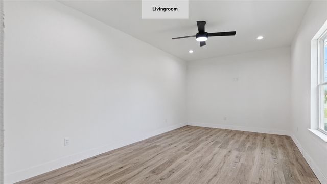 1719 Esther Street AB, Houston, TX 77088