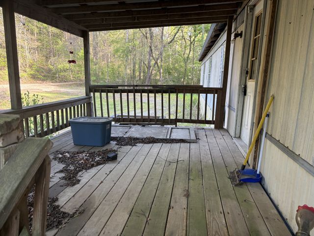 215 Frederick Loop, Linden, TN 37096