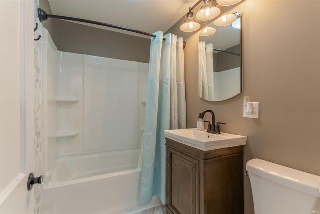 2511 Saint George Road, Evansville, IN 47711