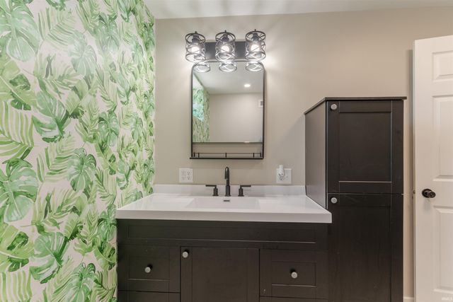 2511 Saint George Road, Evansville, IN 47711