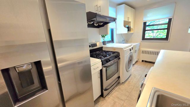 163-70 17th Avenue Upper Level, Whitestone, NY 11357