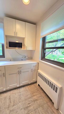 163-70 17th Avenue Upper Level, Whitestone, NY 11357