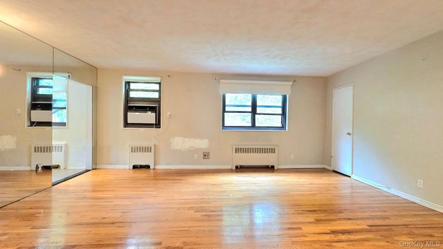 163-70 17th Avenue Upper Level, Whitestone, NY 11357