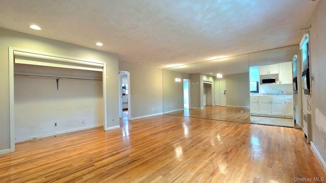 163-70 17th Avenue Upper Level, Whitestone, NY 11357