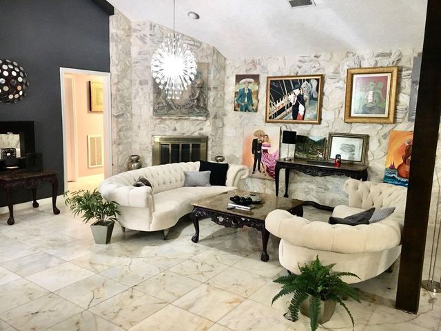 5908 Kiam Street, Houston, TX 77007