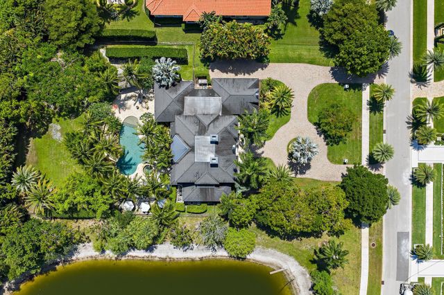 8082 SE Hidden Bridge Court, Jupiter, FL 33458