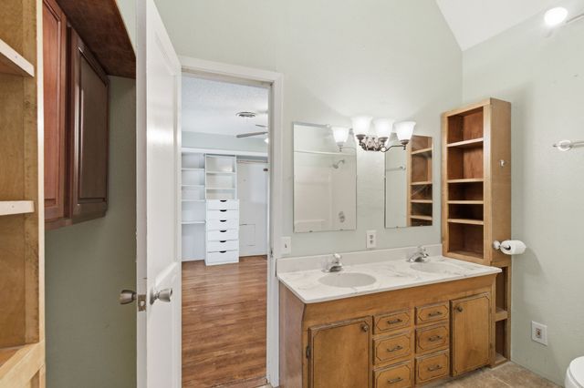 311 W 7th Street, Irving, TX 75060