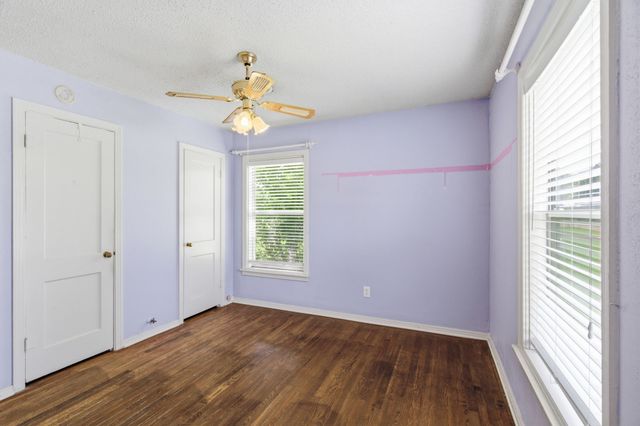 311 W 7th Street, Irving, TX 75060