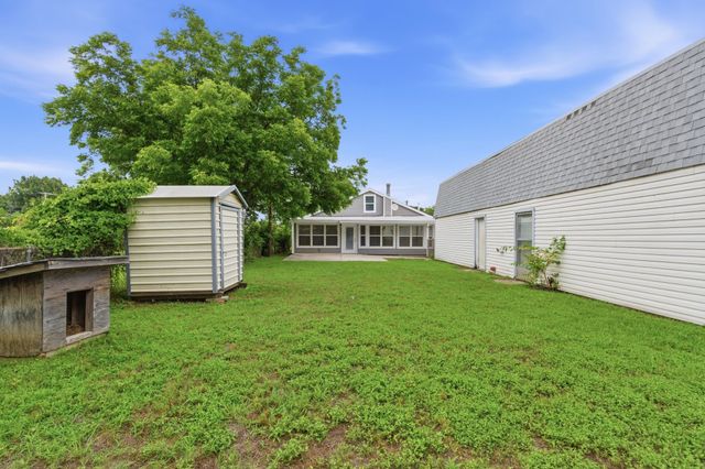 311 W 7th Street, Irving, TX 75060
