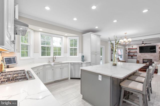63 BROOKESMILL LN, Stafford, VA 22554