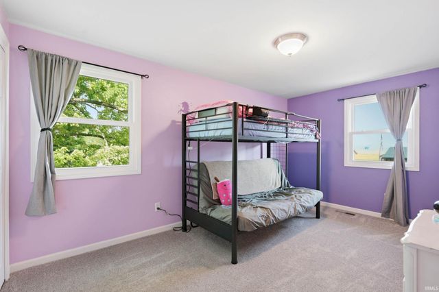 302 Hickory Grove Road, Hartford City, IN 47348
