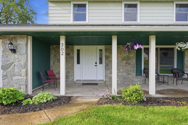 302 Hickory Grove Road, Hartford City, IN 47348