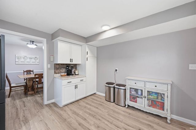 302 Hickory Grove Road, Hartford City, IN 47348
