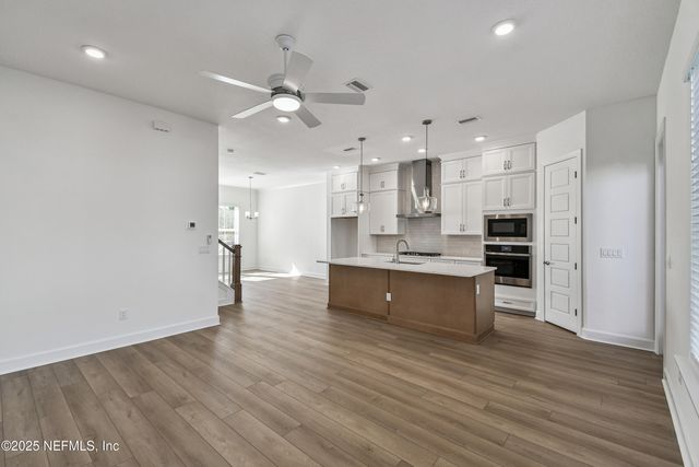 11913 MIRACLE WOODS Way, Jacksonville, FL 32224