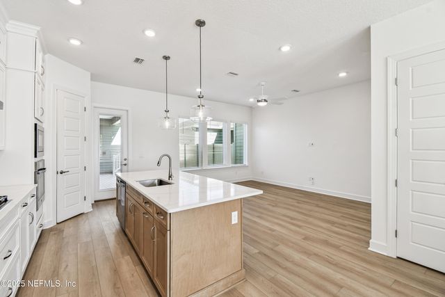 11913 MIRACLE WOODS Way, Jacksonville, FL 32224