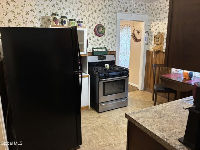 2727 Plunkett Avenue, Rotterdam, NY 12306