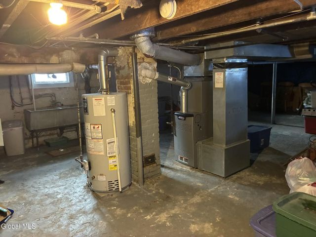 2727 Plunkett Avenue, Rotterdam, NY 12306