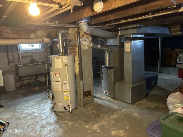 2727 Plunkett Avenue, Rotterdam, NY 12306