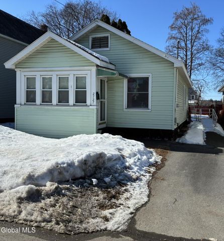 2727 Plunkett Avenue, Rotterdam, NY 12306