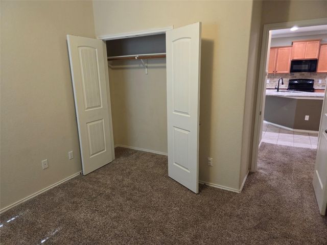 233 Eagle Owl LOOP, Leander, TX 78641