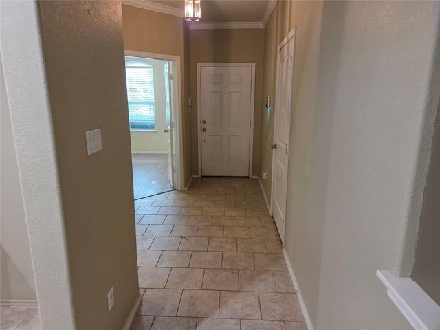 233 Eagle Owl LOOP, Leander, TX 78641