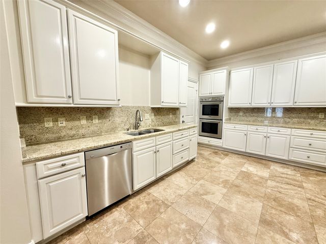 6425 Bandera Avenue 3A, Dallas, TX 75225