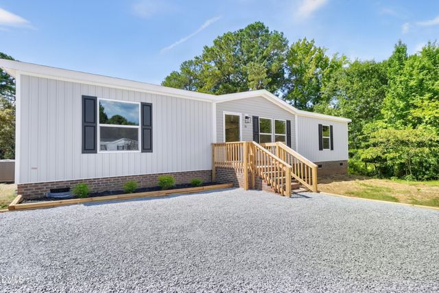 79 Maple Street, Coats, NC 27521