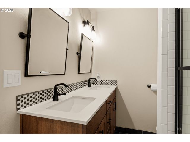8250 Sw 191ST Ave, Beaverton, OR 97007