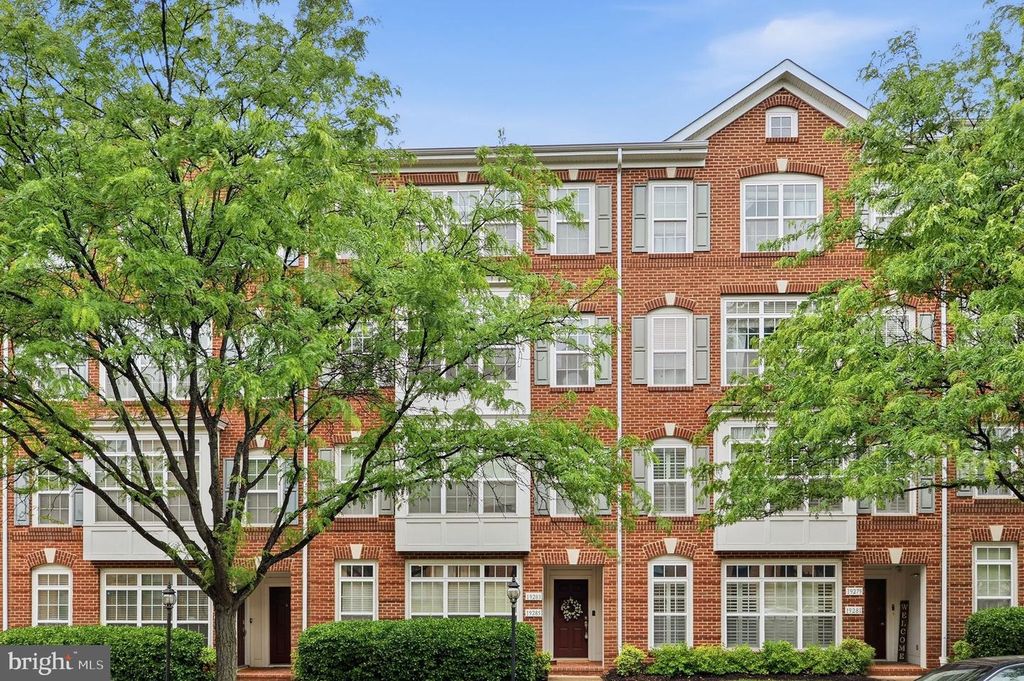 19283 WINMEADE DR, Leesburg, VA 20176