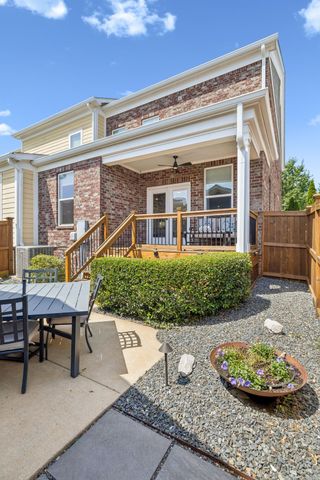 522 Sydenham Dr, Franklin, TN 37064