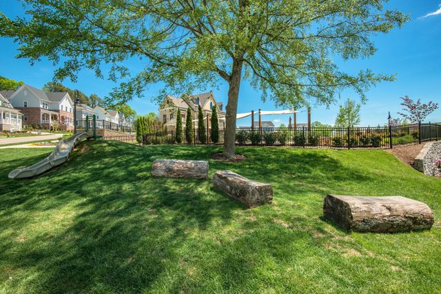 522 Sydenham Dr, Franklin, TN 37064