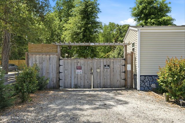 227 Old Fayetteville Road, Leland, NC 28451