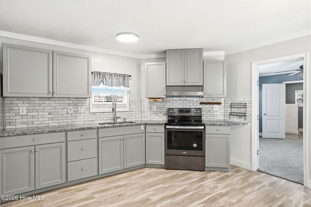 227 Old Fayetteville Road, Leland, NC 28451